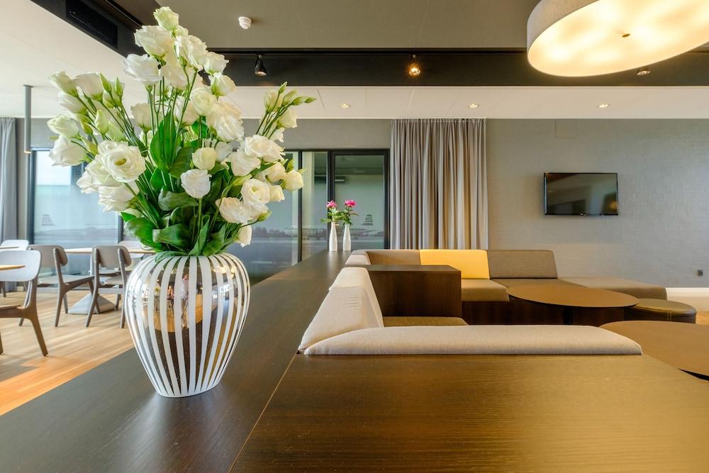 Airport Hotel, Hotel 3*