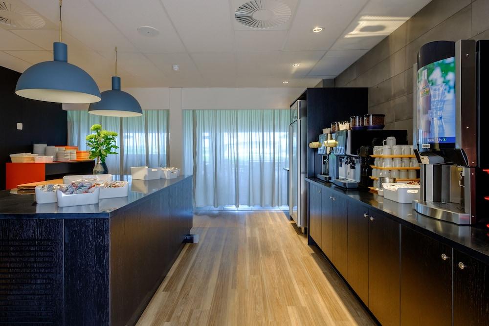 Hotel Airport Hotel,